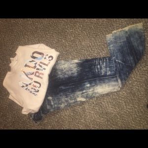 AKOO JEANS SIZE 40 W SWEATER SIZE XL